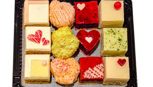 03 02 2015 lamponis st valentines cakes resize