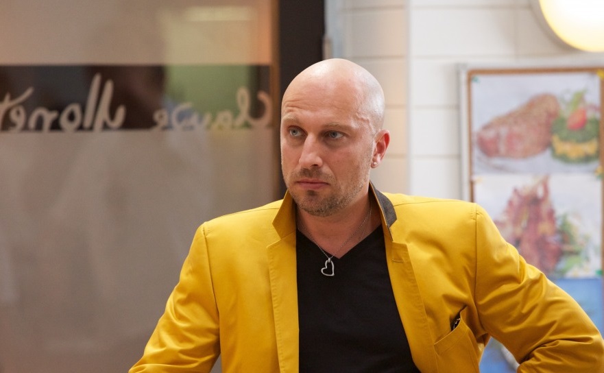 Dmitriy nagiev pidzhak yellow
