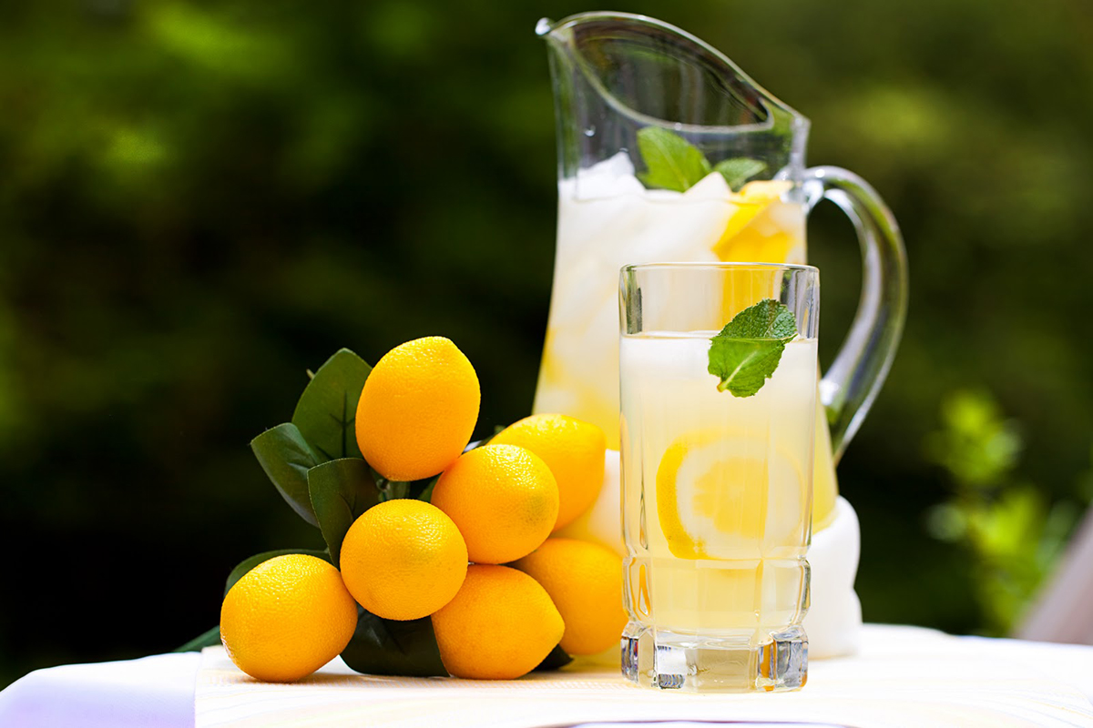 Lemonade e juice