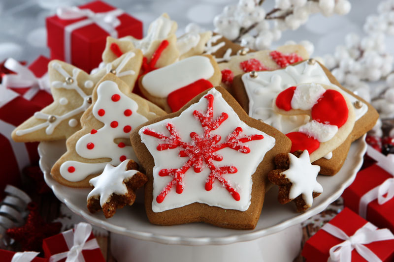 Red and white christmas cookies