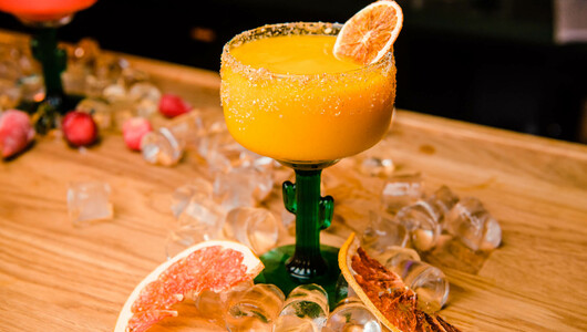 Feed mango margarita